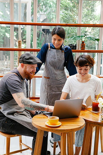 El éxito de nuestros clientes son nuestros también.